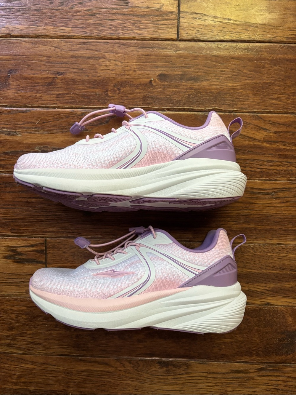 Avia Size 3 Girls Running Athletic Shoes Sneakers No Tie Bungee Laces Slip On